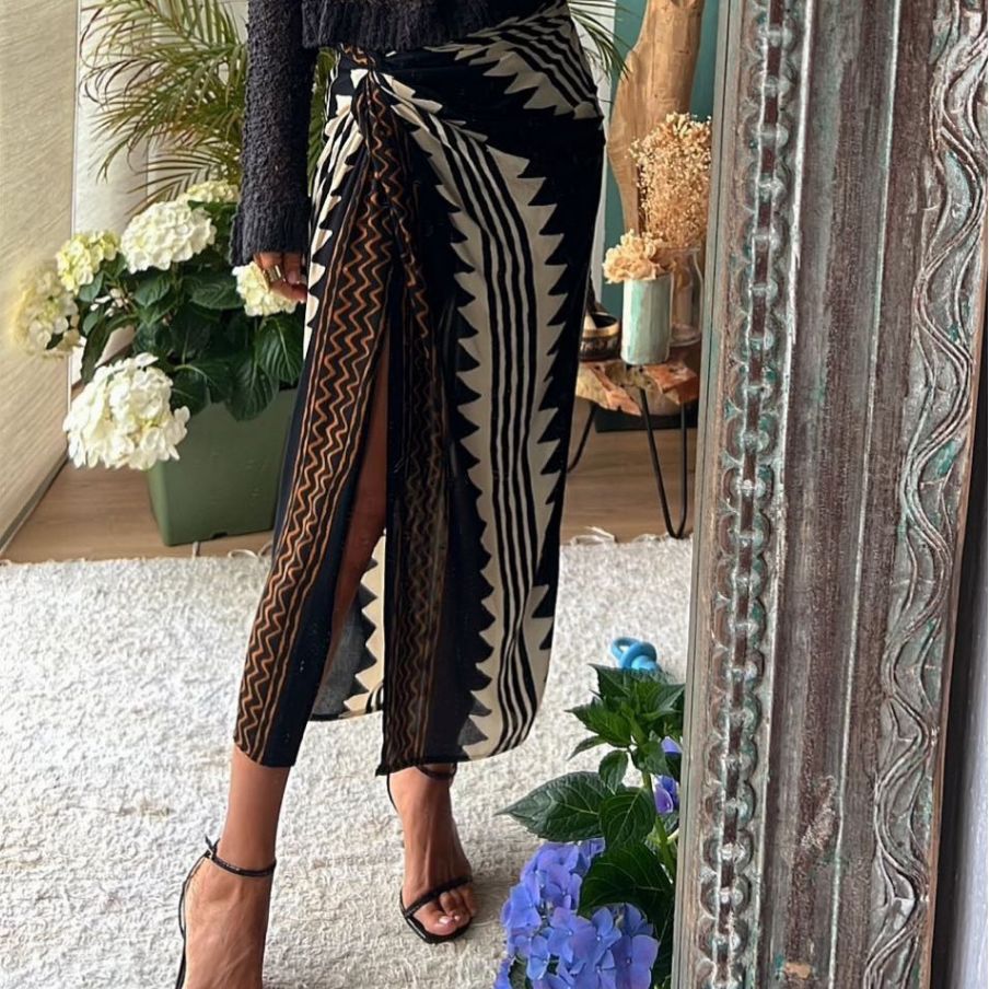 Spring And Summer New Fashion Skirt