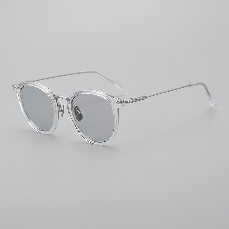 Japanese Handmade Medium Gold Pure Titanium Polarized Sunglasses - Image 2