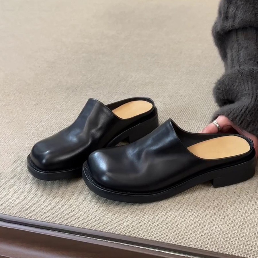 Pointed-toe Thick-soled Closed-toe Mules