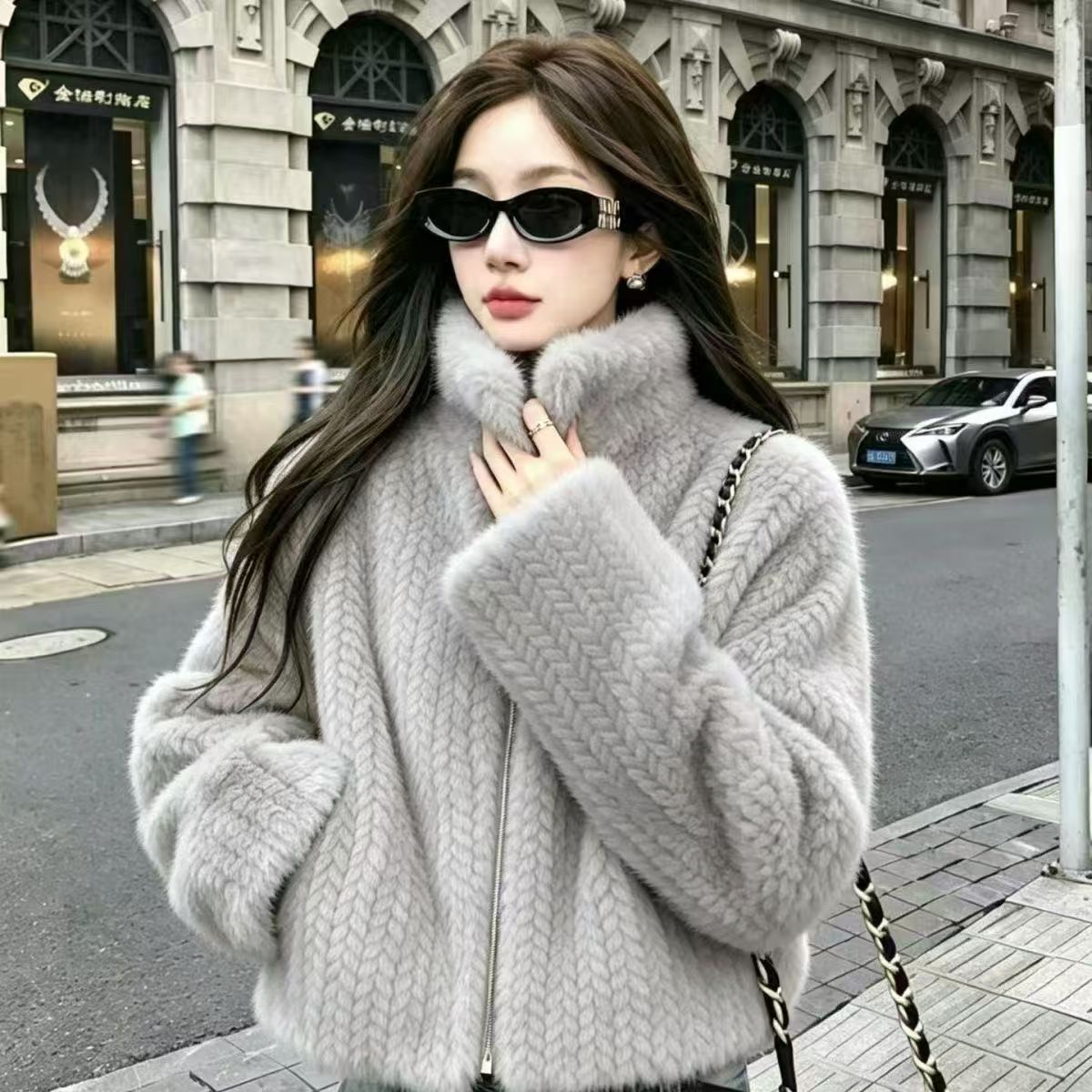 Jachetă scurtă cu fermoar și guler cu model de grâu