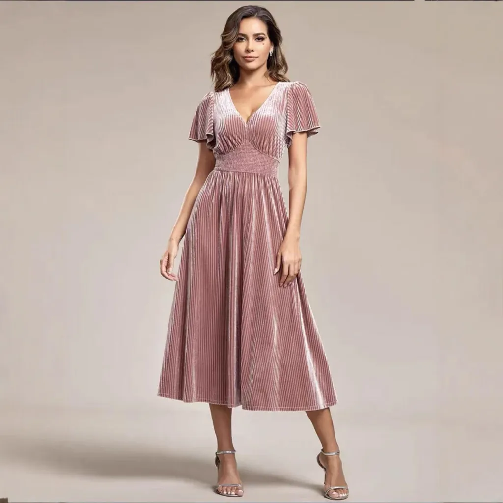 Waist-cinching Flared Velvet Short-sleeve Dress - Pink