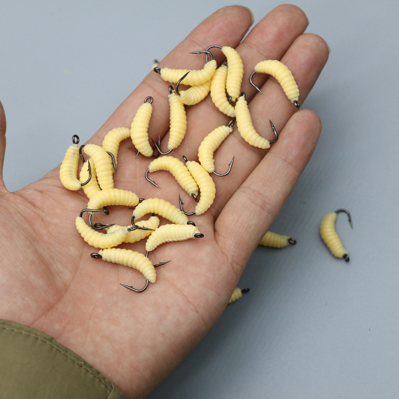 Bionic Maggots With Hook Soft Bait Lure Suit