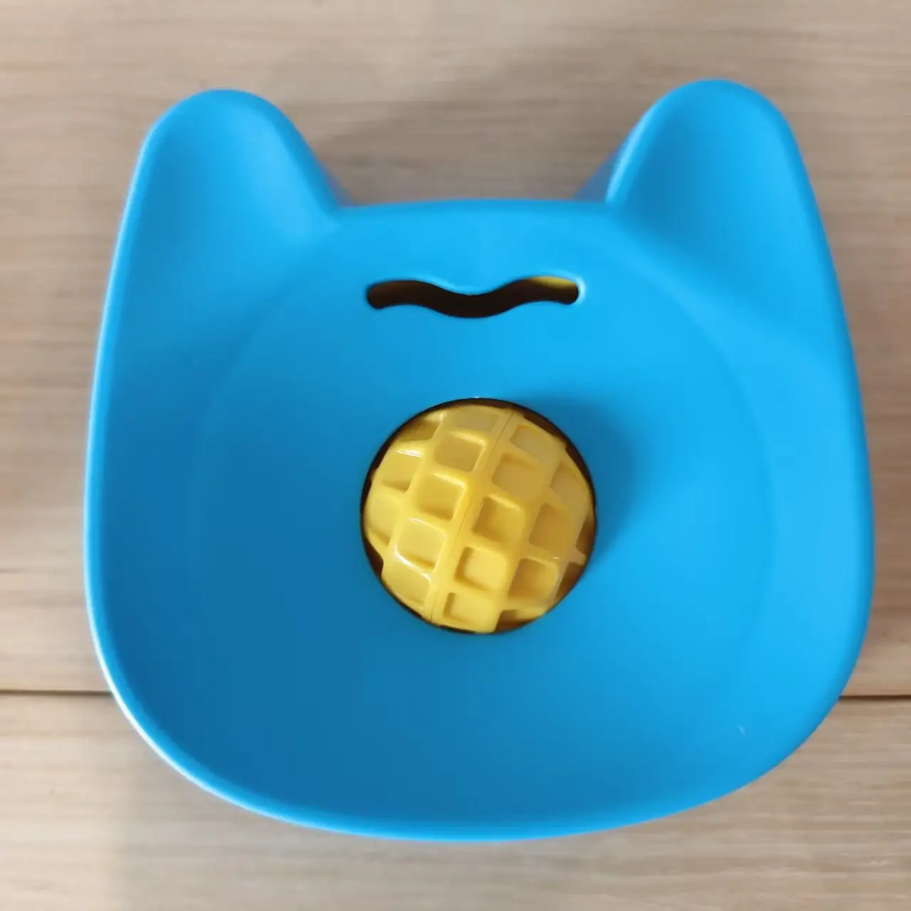 Liquid-feeding Dog Anti-slip Ball Bone-shaped Slow-feeding Pet