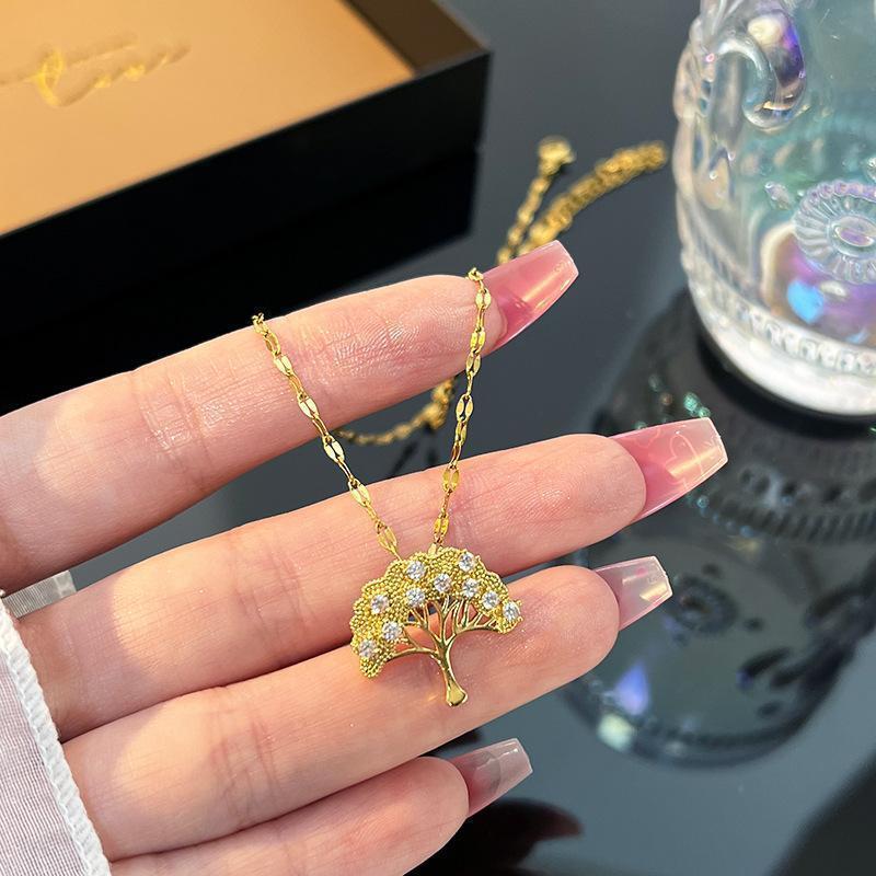 Zircon Lucky Tree Titanium Steel Necklace Does Not Fade For Women