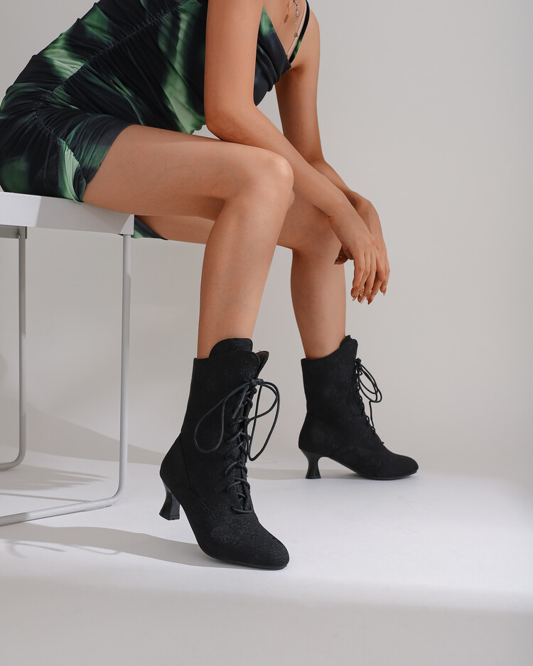 Women’s Pointed-Toe Kitten-Heel Boots