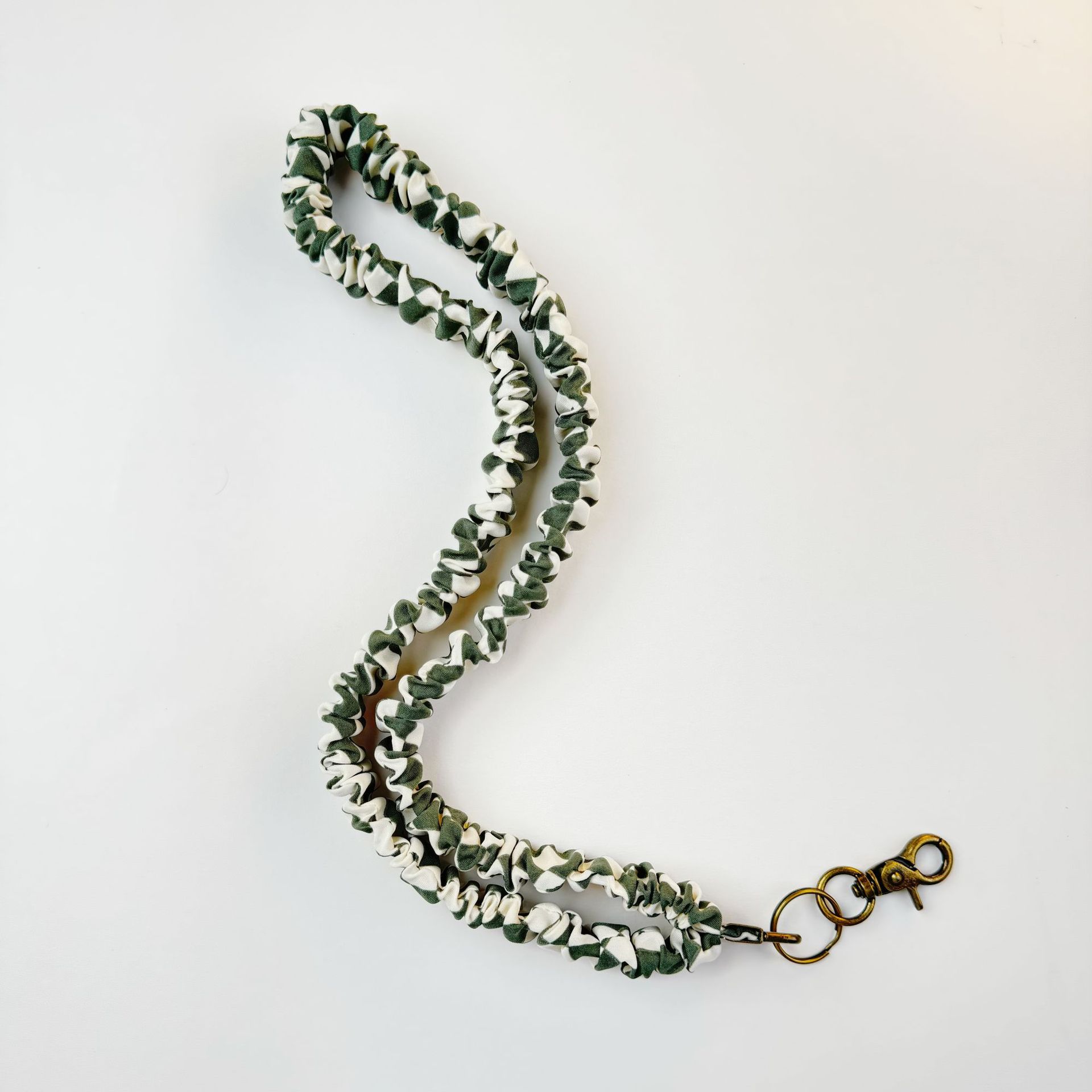 Multi-functional Fabric Phone Chain That Prevents Choking And Keeps Your Phone From Falling