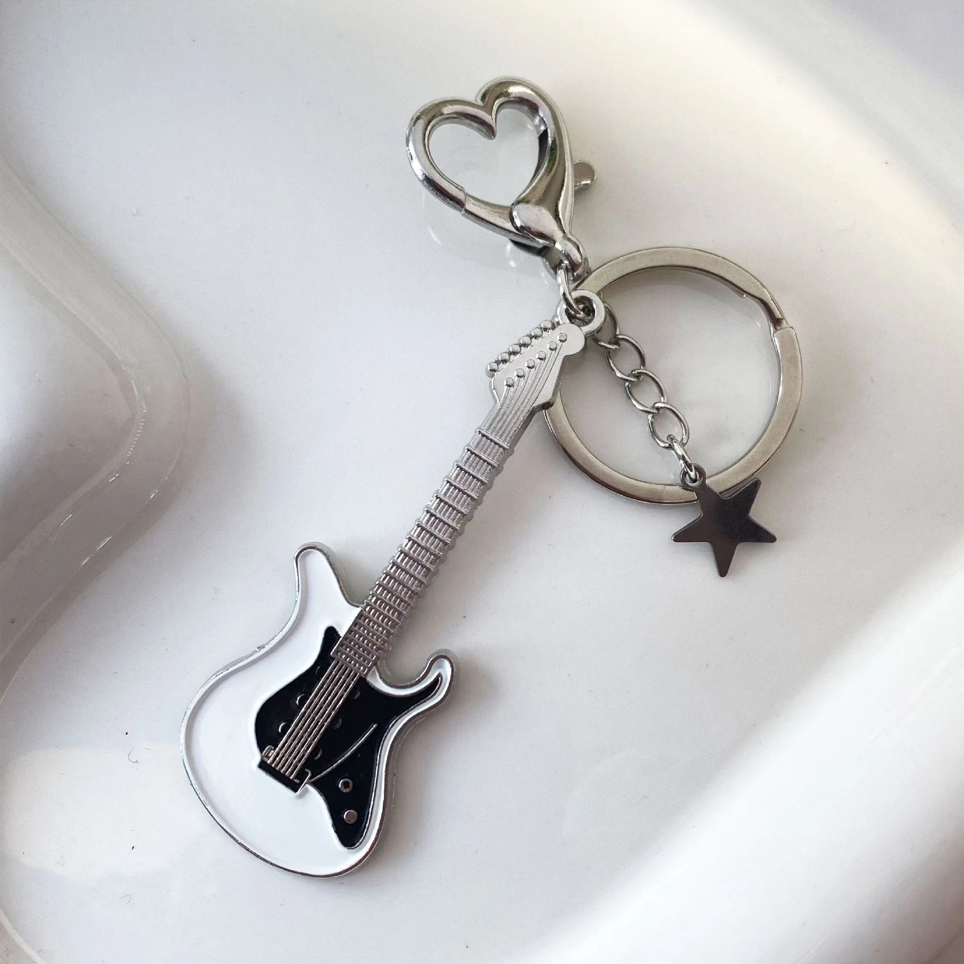 Y2g Electric Guitar XINGX Pendant Bass Keychain Guitar Keychain White - Shop at LoveMi
