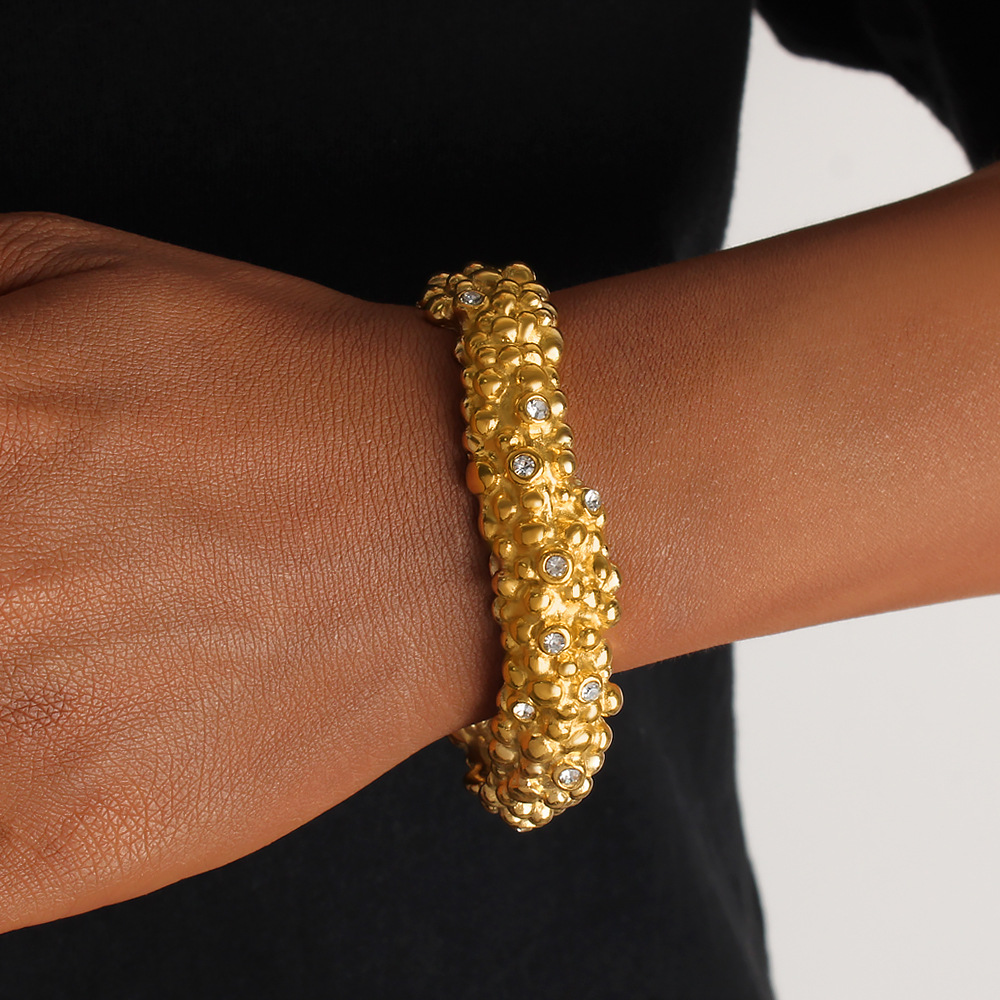18K Real Gold Titanium Steel Bracelet For Women High-end And Subtly Luxurious