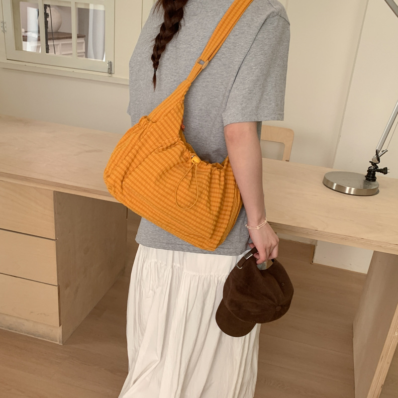 Designer-style Plaid Drawstring Bag With Hanging Buckle Cheerful Vibe Can Be Worn As A Shoulder Bag Or Crossbody Bag - Image 1