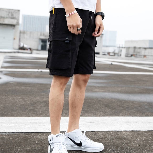 Title 2, Tooling casual shorts