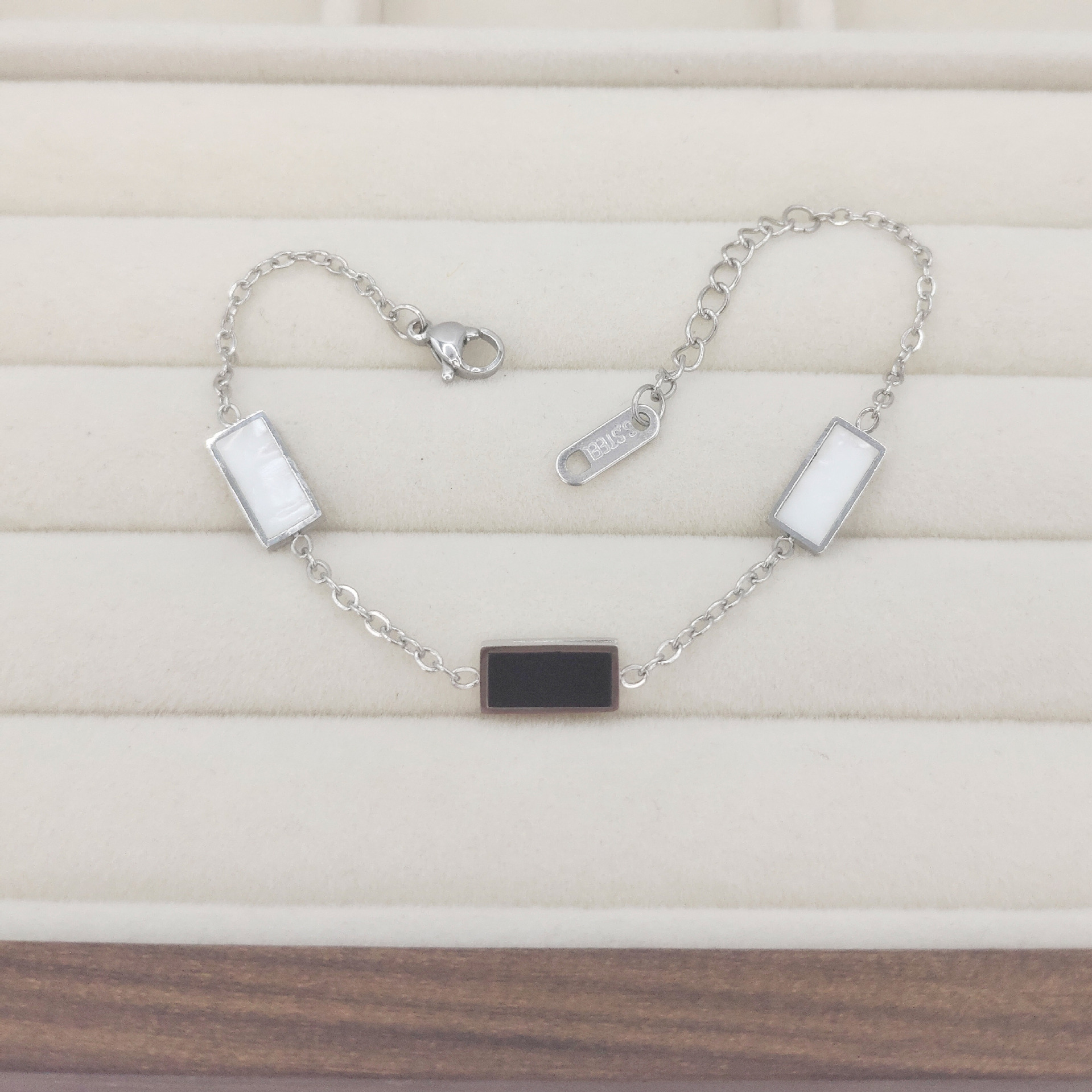 Bracelet Image 3