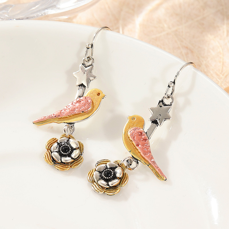 Retro Fashion Creative Women's Earrings