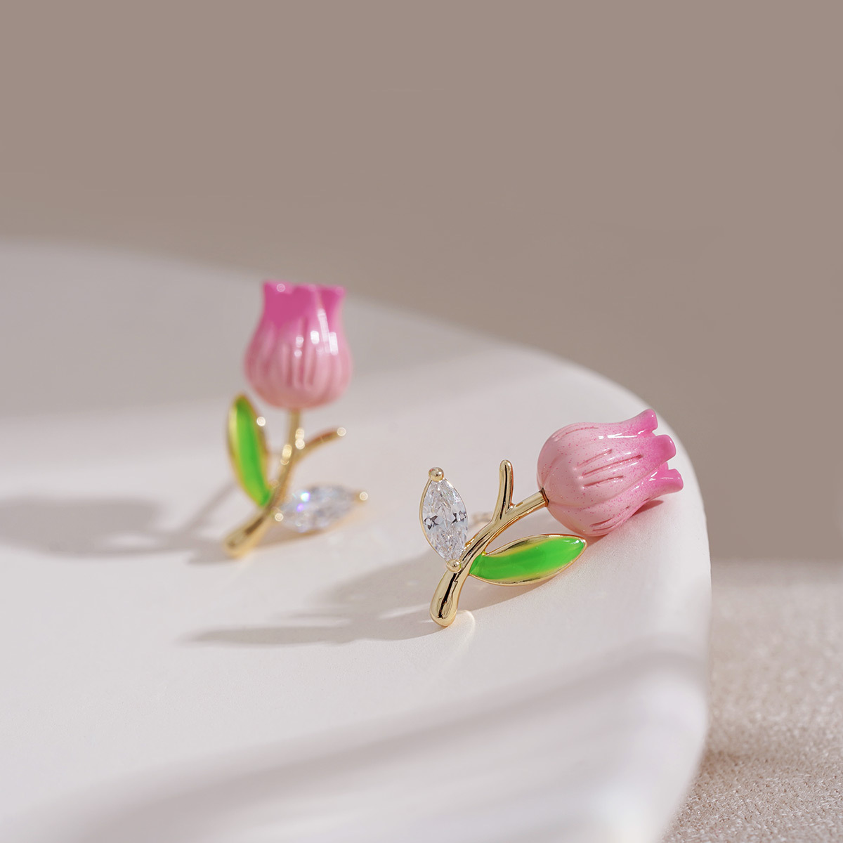 Summer Female Zircon Tulip Earrings