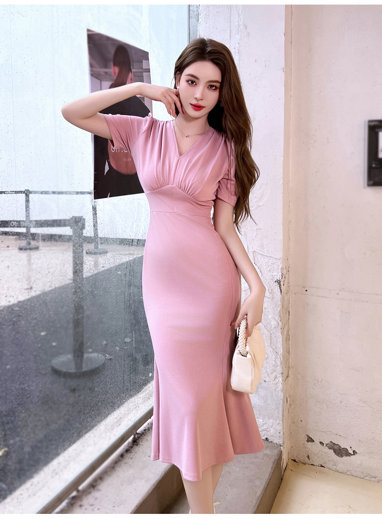 Temperament Waist-controlled Slimming Fishtail Slim-fit Mid-length V-neck High-end Knitted Dress