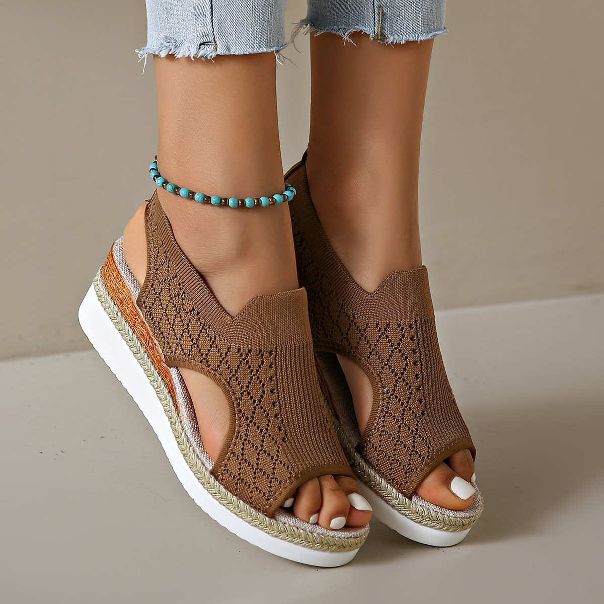 Womens Flyknit Fashionable Breathable Soft-Soled Beach Shoes
