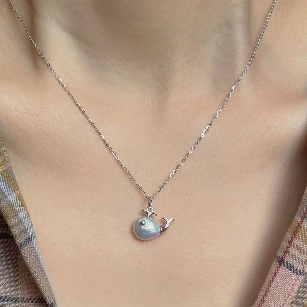 Baroque Little Whale Necklace With Shaped Pearls And Marine Life Designs