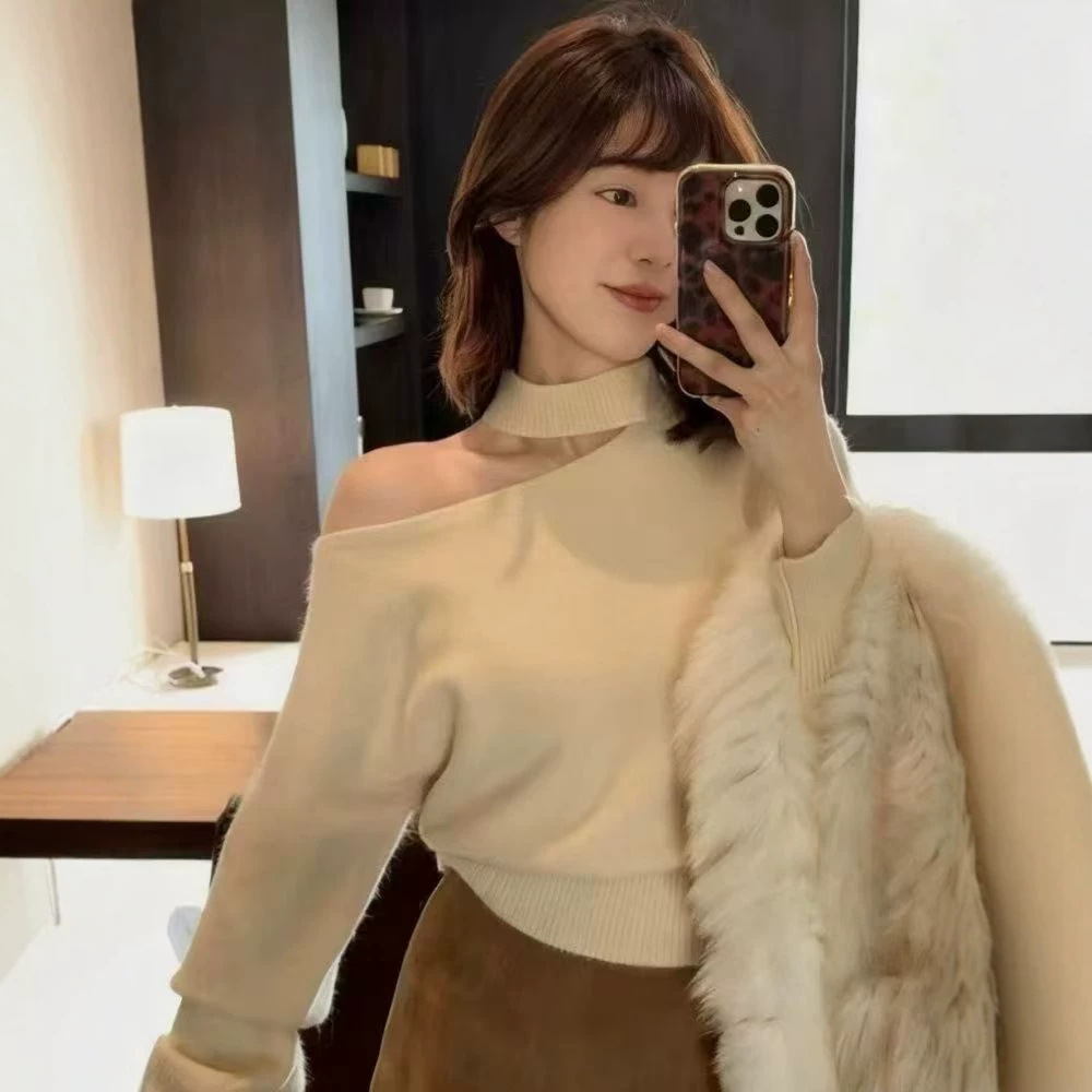 Loose-fitting, Slimming Long-sleeve Top