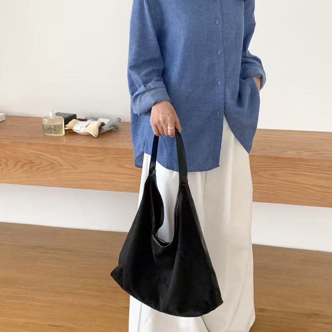 Womens Stylish Retro Large-Capacity Shoulder Bag