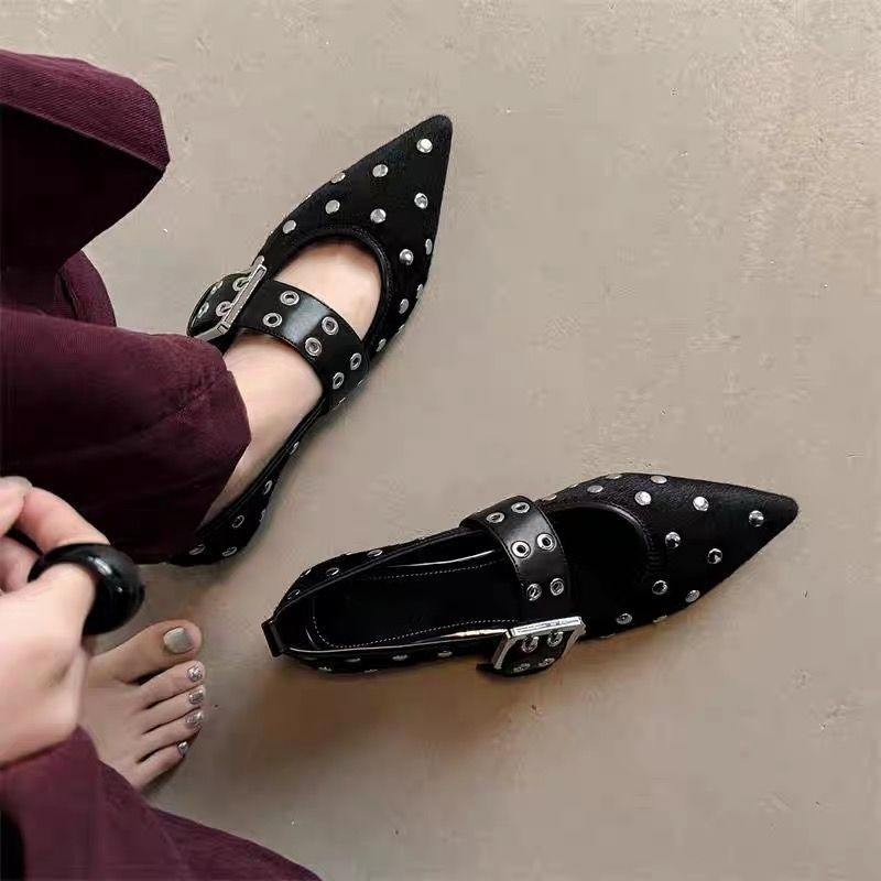 Ultra Comfortable Sweet Cool Style Studded Embellished Pumps