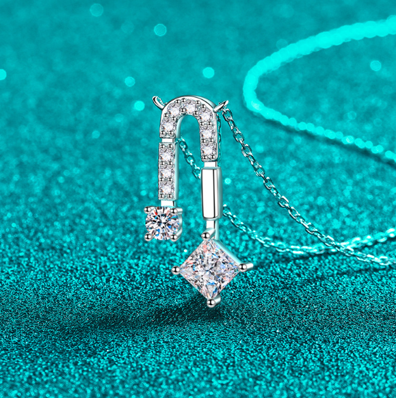 New Deyi 925 Sterling Silver Plated PT950 Gold Pendant Square Moissanite Necklace