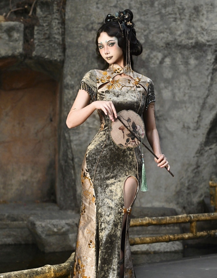 Chinese Style Traditional Buckle Slim Fishtail Long Slit Cheongsam Dress