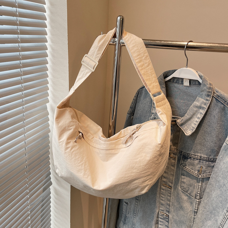 Crescent Crossbody Bag, picture 4 of 7