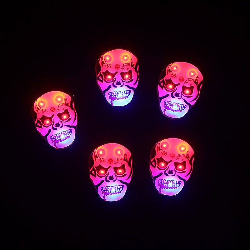 One Luminous Skull Brooch