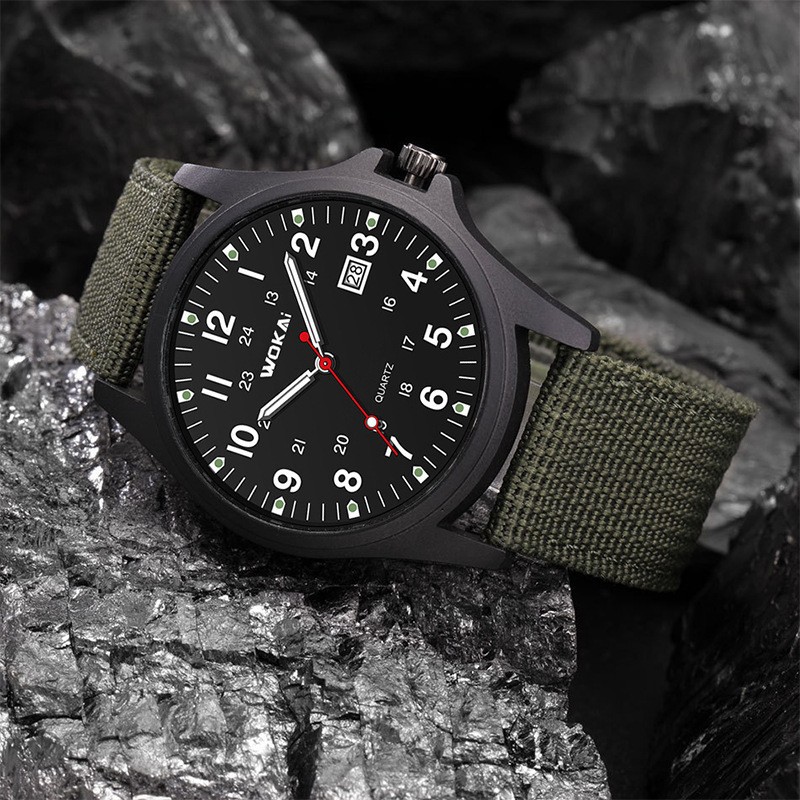 Sporty Nylon Strap Mens Quartz Watch Minimalist Design 3