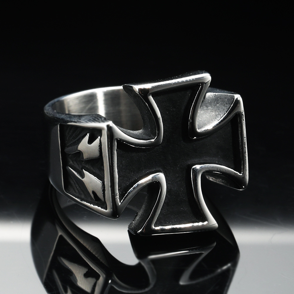 Trendy Retro Lightning Cross Titanium Steel Ring