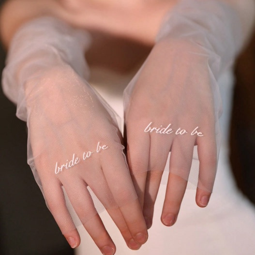 White Personalized Wedding Envelope Cover And Long Tulle Gloves 5