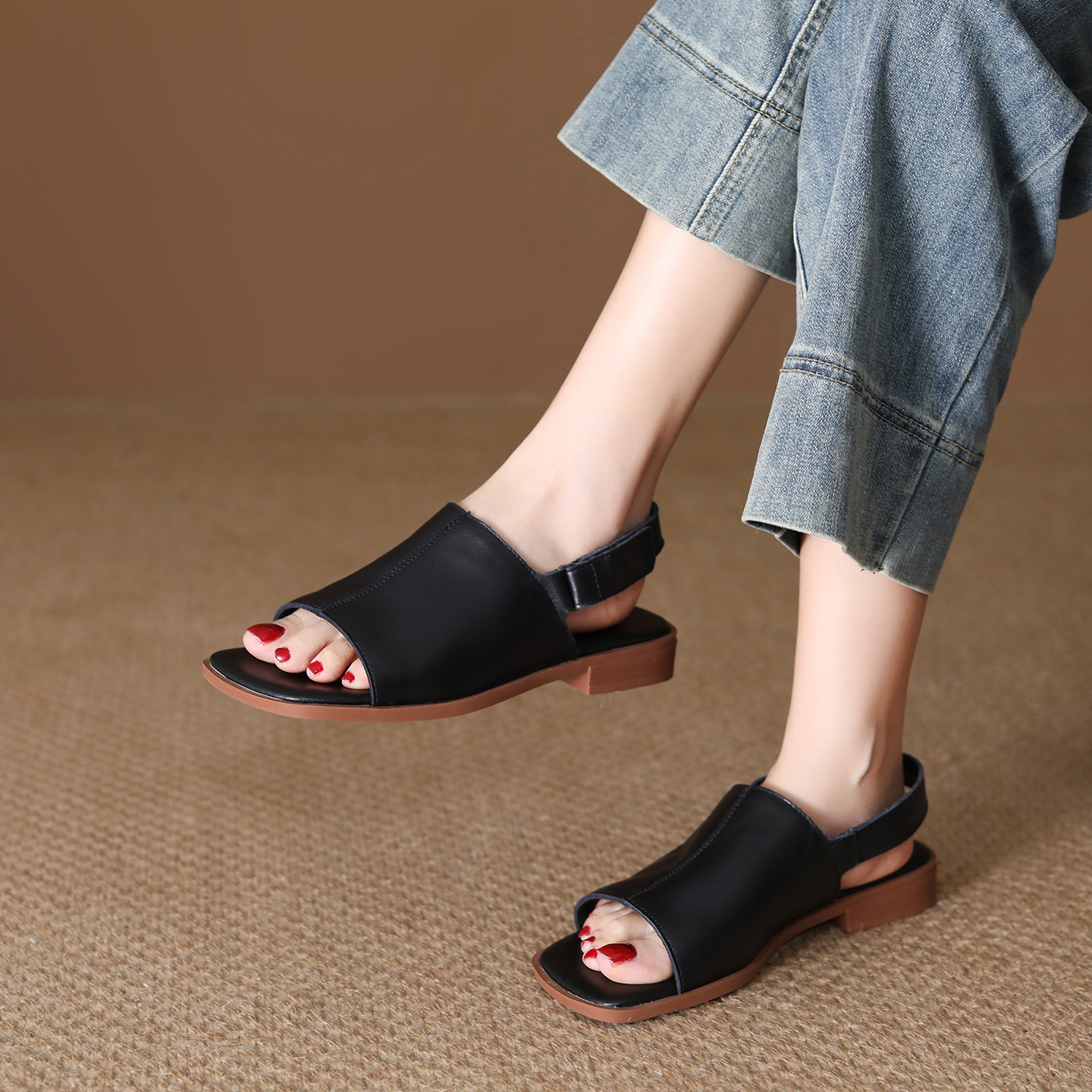 First-layer Cowhide Peep-toe Sandals