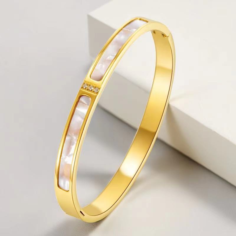 Bracelet Female Titanium Steel European And American Non fading Shell Bracelet Gold - Shop at LoveMi