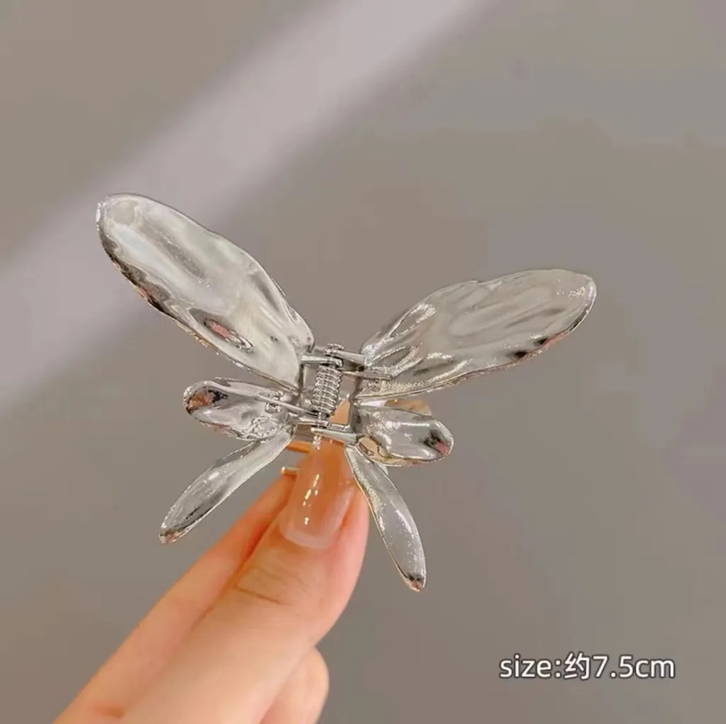 High Sense Metal Heart Grip Simple - Silver Butterfly Style A