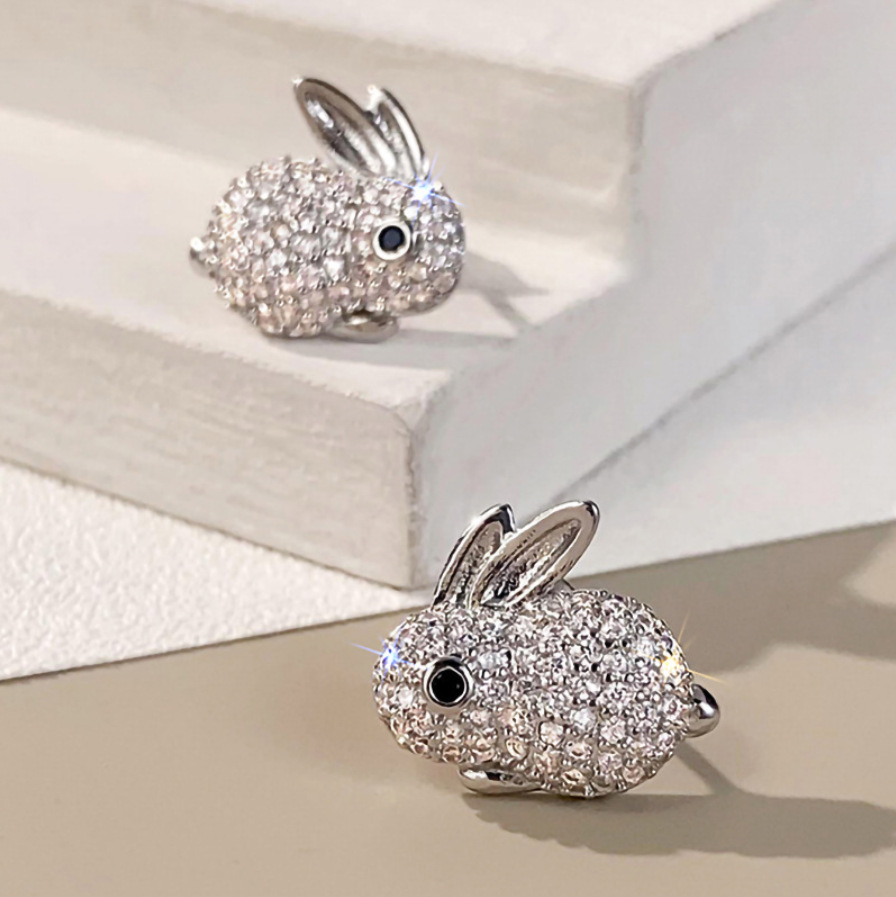 Full-Crystal Zircon Rabbit Earrings Stylish Petite And Versatile