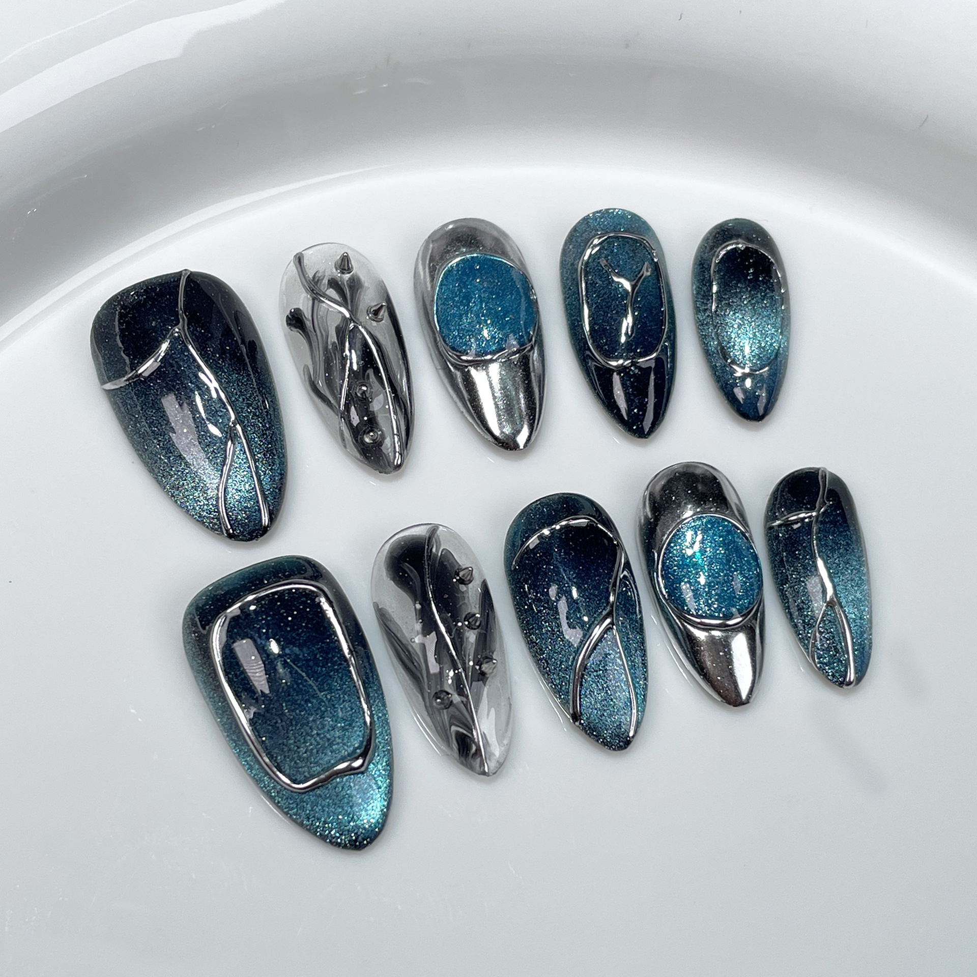 Handmade Wearable Nail Art In A Cool Avant-garde Cat-eye Style