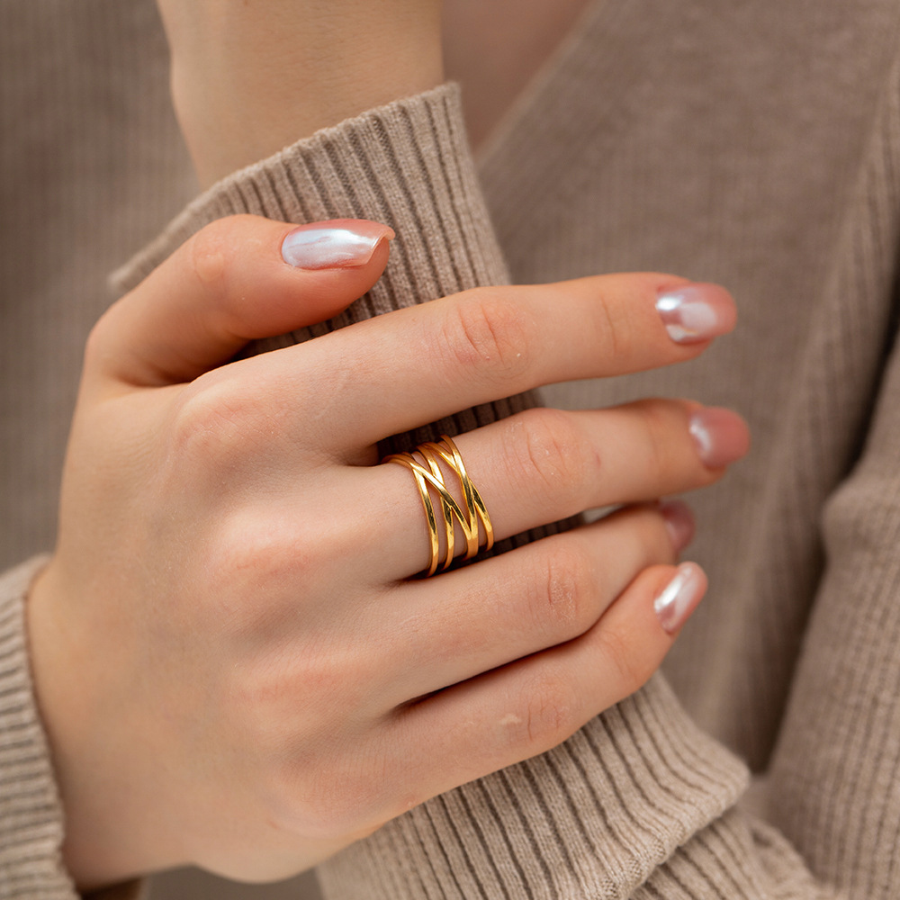 Women's Stylish Simple And Versatile Stainless Steel Ring