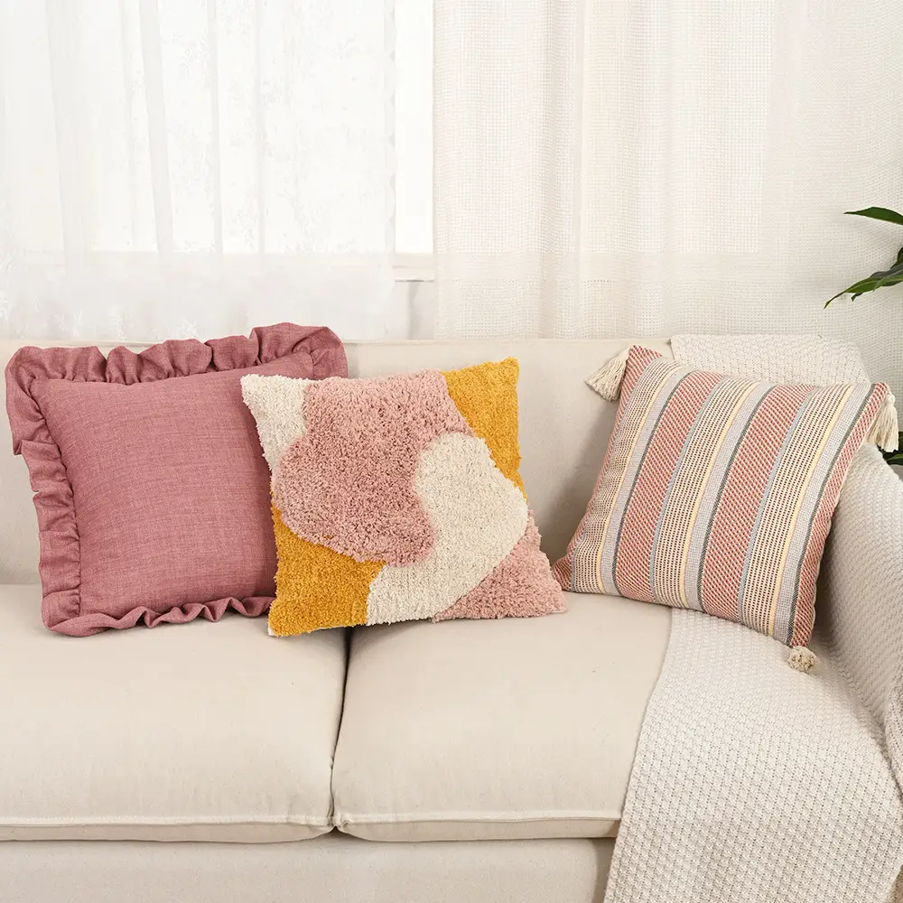 Tufted Fully Embroidered Polyester-cotton Yarn-dyed Pillow Cover