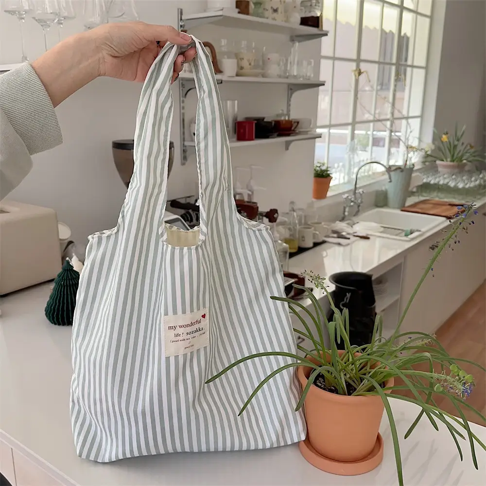 New Large Capacity Striped Canvas Bag Women