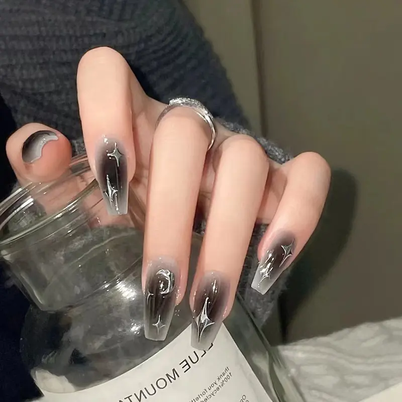 Dark Hot Girl Style Blush Nail Silver Fake Nails