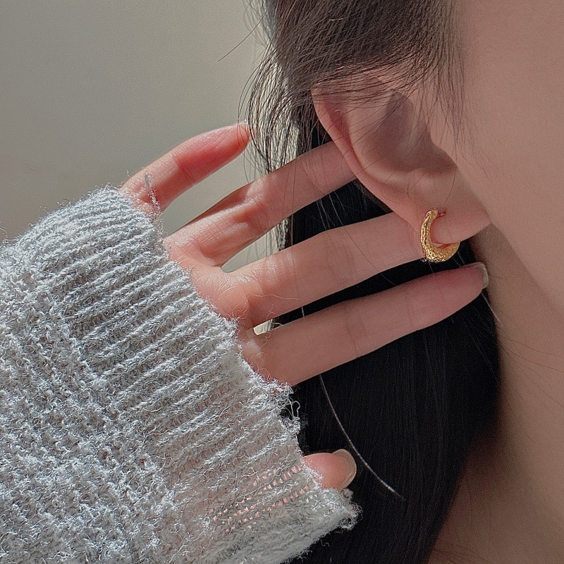 Womens Stylish Designer-inspired Textured Pleated Earrings