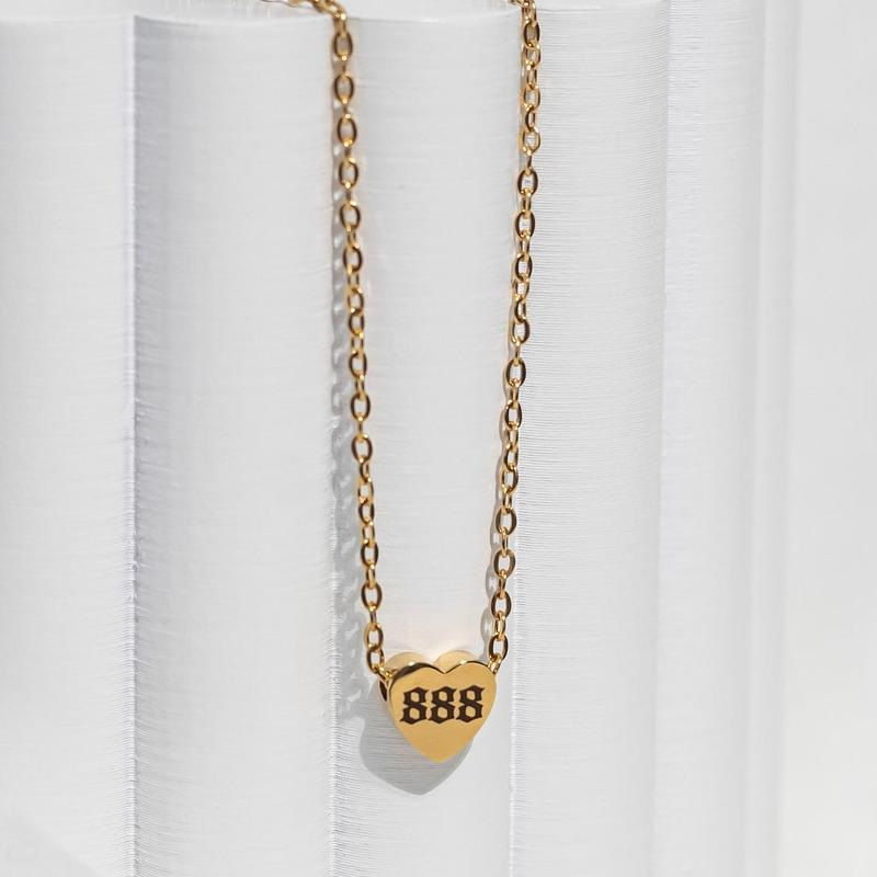 Heart Pendant Necklace Points Lucky Clavicle Chain