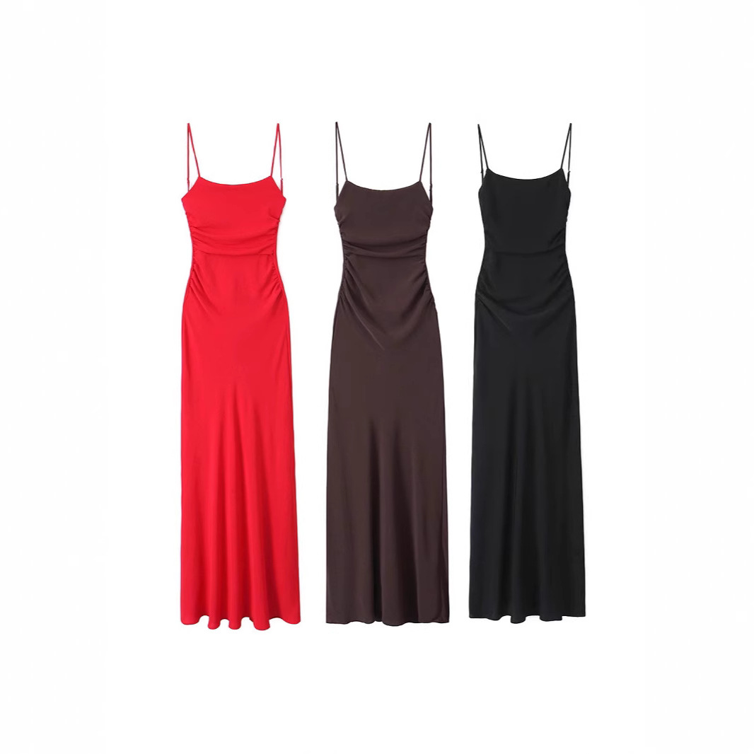 Elegant Round-neck Solid-color Dress With Ruffled Hem And Side Slit