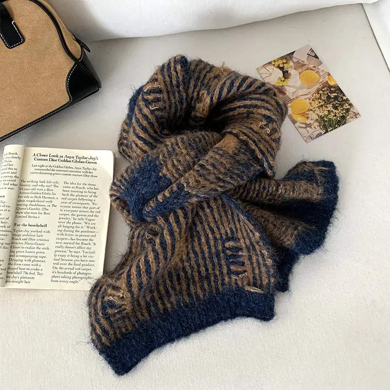 Retro-style Striped Knitted Scarf