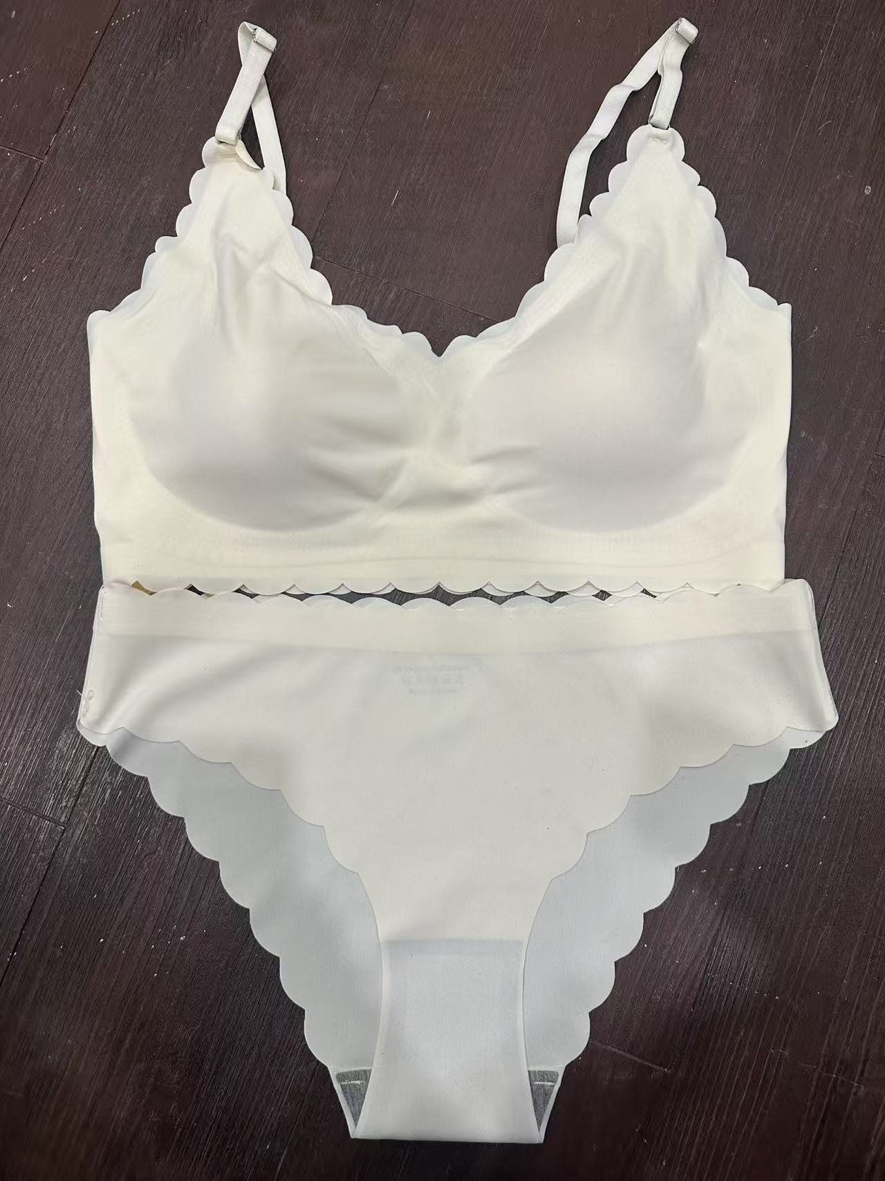 Seamless Wireless Printing Push Up Sports Yoga Plus Size Bra White S