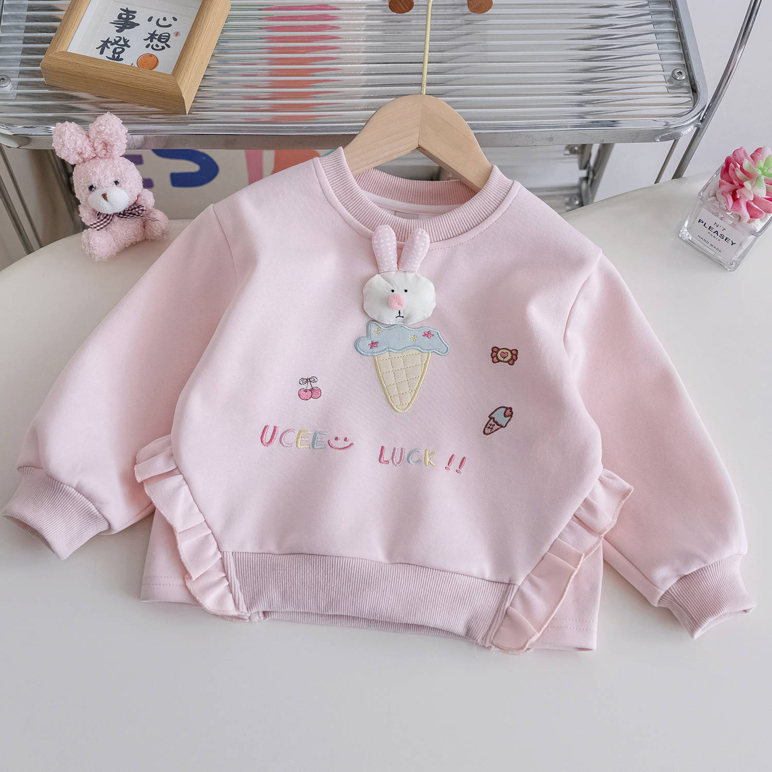 https://cf.cjdropshipping.com/quick/product/40a1d1d3-13a6-4f57-8b2a-36ce8975be70.jpg