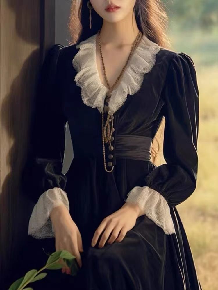 A-Line Lace Dress, picture 3 of 9