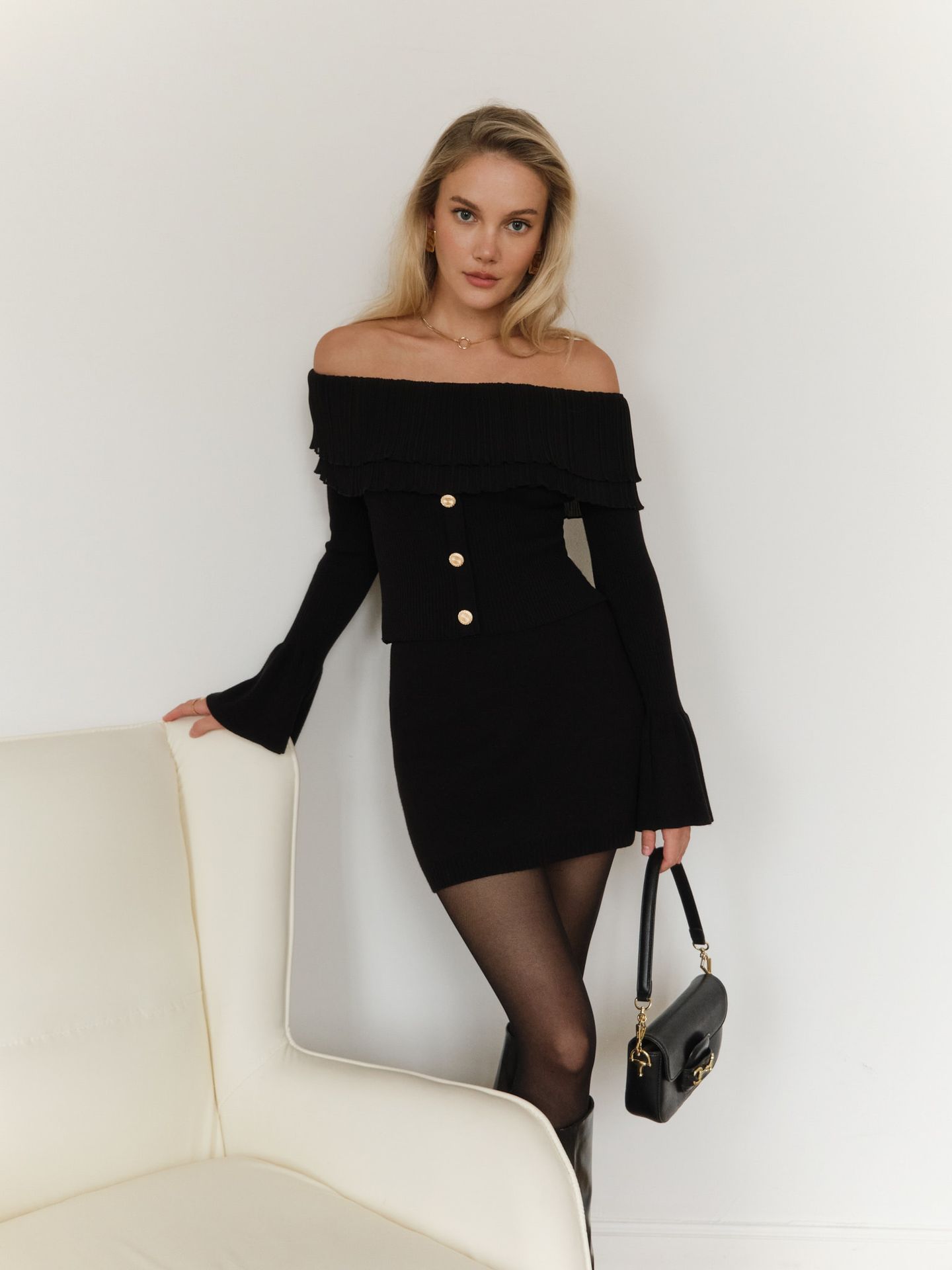 Off-shoulder Collar Long Sleeve Clinch Splicing Knitwear