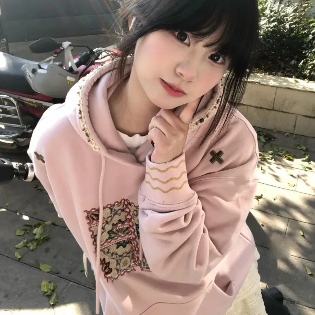 American Retro Patch Embroidery Hooded Sweatshirt Women - Light Pink Thin