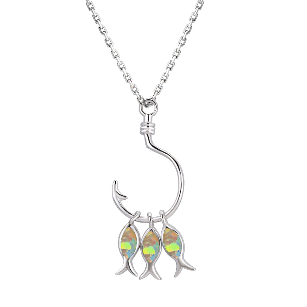 Three Fish Necklace Women's Fashion Style Short Clavicle Chain