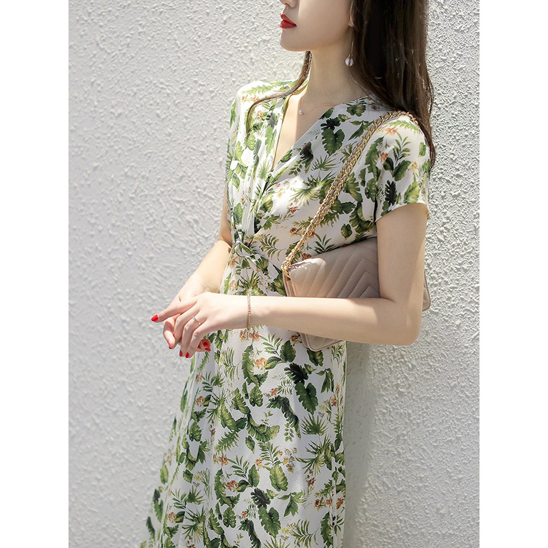 V neck French Style High Sense Lightly Mature Retro Slimming Skirt Green - Shop at LoveMi